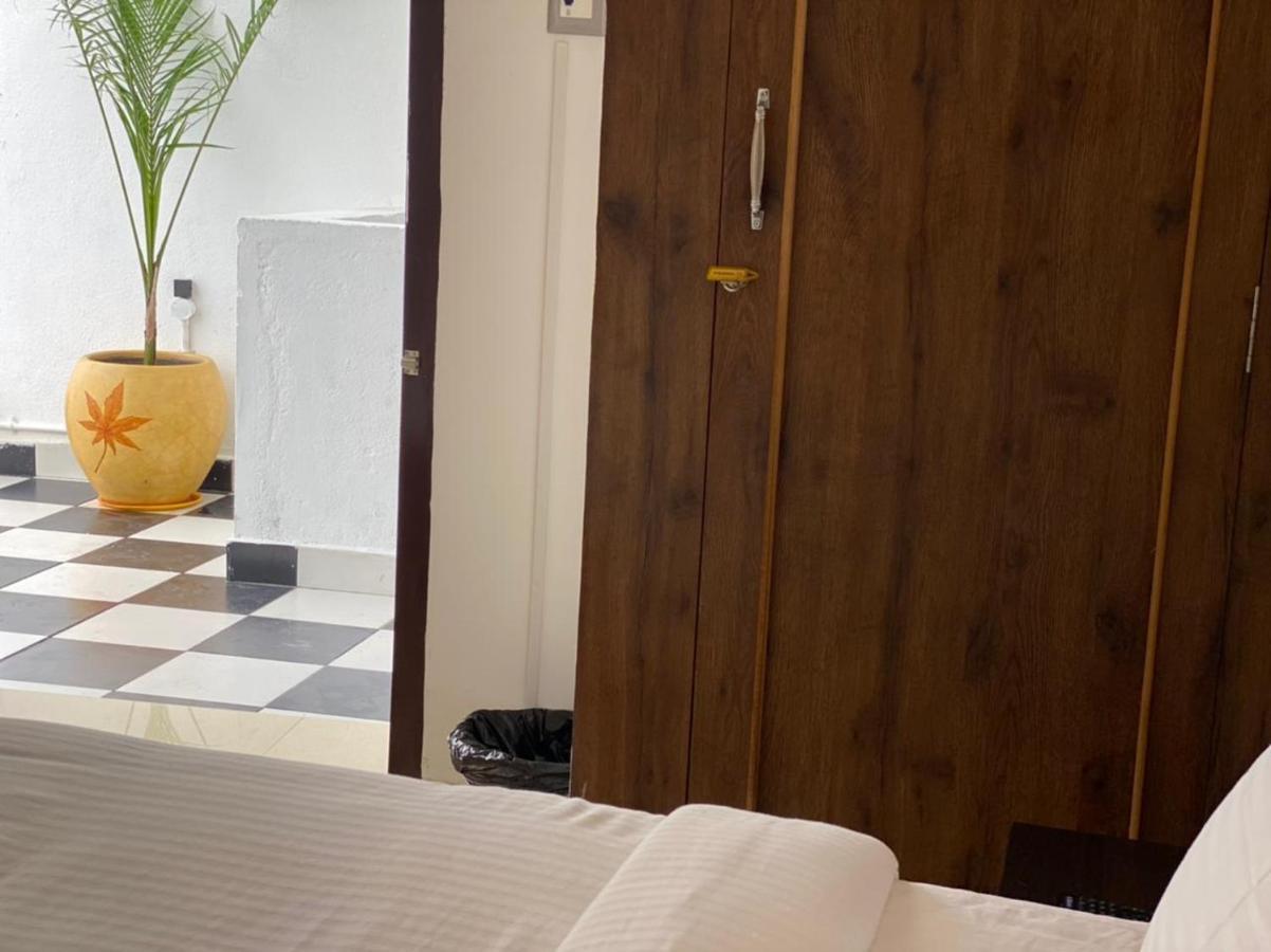 Apartamento Le Poshe Luxury Pondicherry Exterior foto